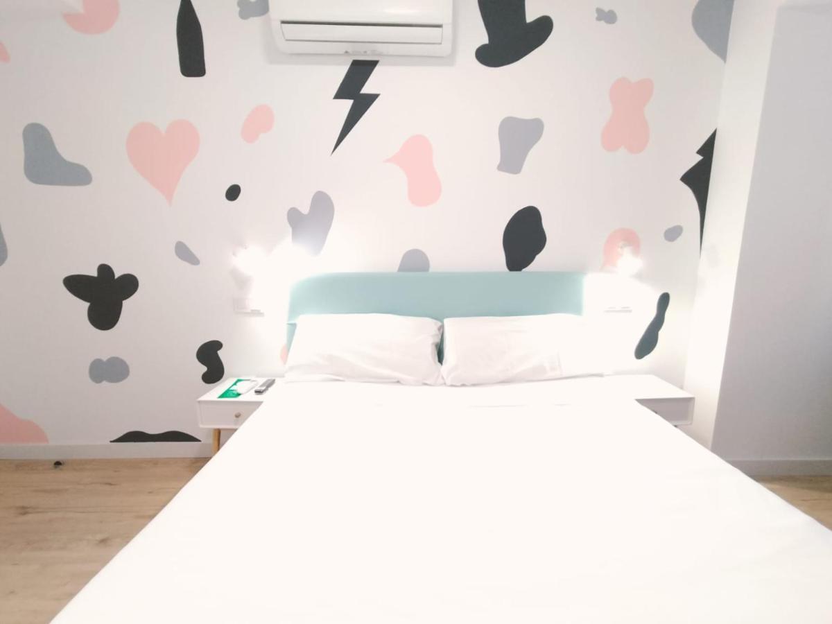Hostal Carmen By Gaiarooms Salamanca Exterior photo